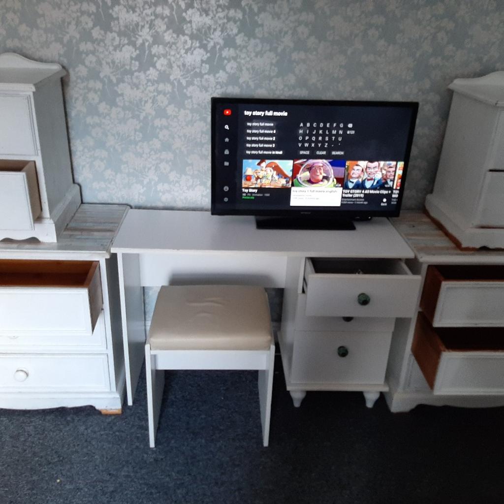 bedroom furniture in OL8 Oldham für £ 75,00 zum Verkauf Shpock AT