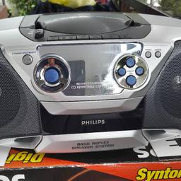 Neuer CD Radio rekorder der Marke Philips in der Farbe Silber/Schwarz.
Der Rekorder ist unbenützt und Original verpackt.
Dies ist ein privat Verkauf ohne Garantie und Rückgabe. 
