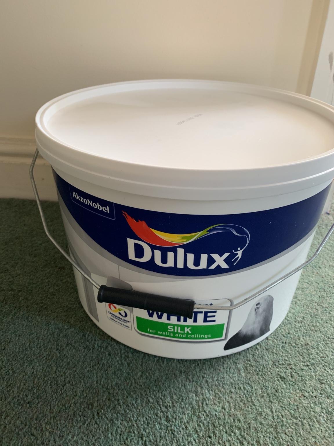 Dulux Pure brilliant white Silk Emulsion paint, 10L