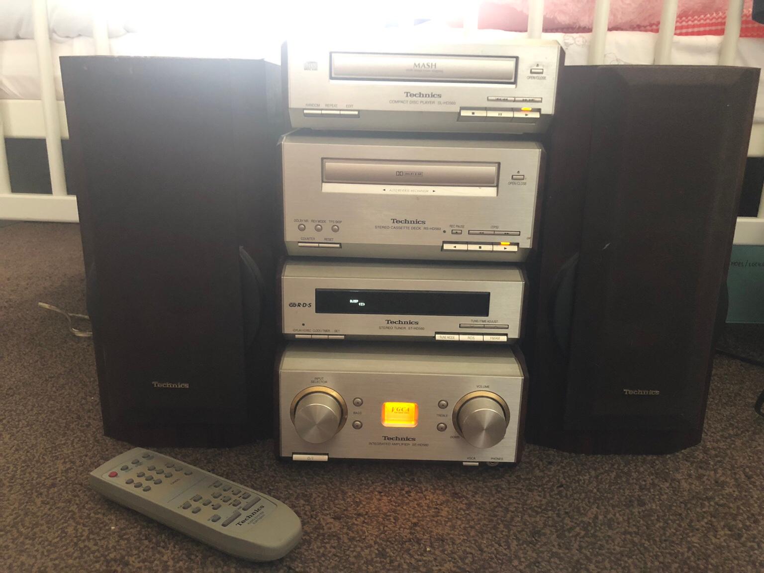 Chaîne HiFi Technics SC-HD560 - CD, Cassette, Tuner, Ampli, Argent, Occasion