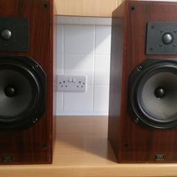 pair of monitor audio speakers 8inch bass drivers in each great sound quite heavy quality can be posted