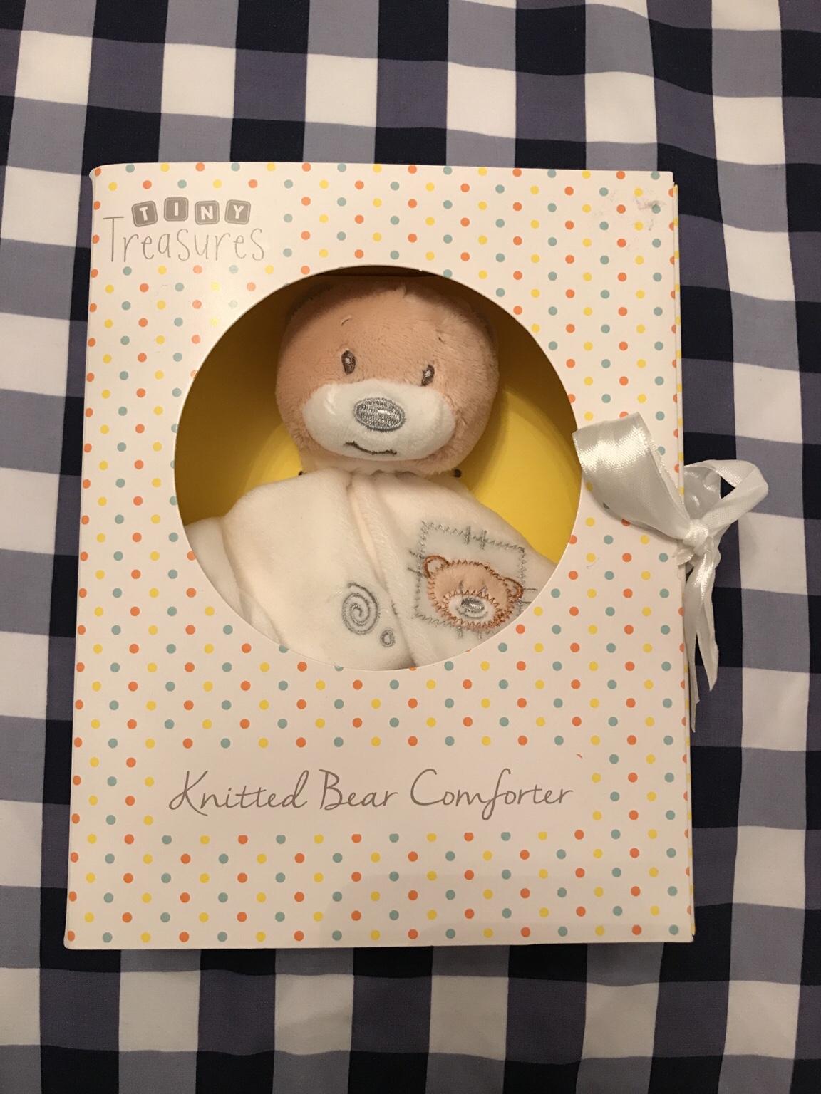 Tiny treasures shop knitted bear comforter