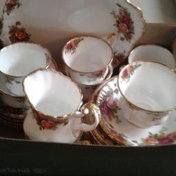 royal Albert bone china 'old country tea service.