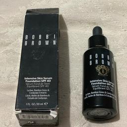 Genuine bobbi brown intensive skin serum foundation spf40  
30ML 
Shade Warm sand 2.5 
Wrong shade bought 80% still left only used little amount  no silly offers please