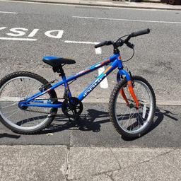 great condition. weve just bought him a bmx bike instead. cant store 2. ide say 4 ages 7-8 yrs

hardly been used.