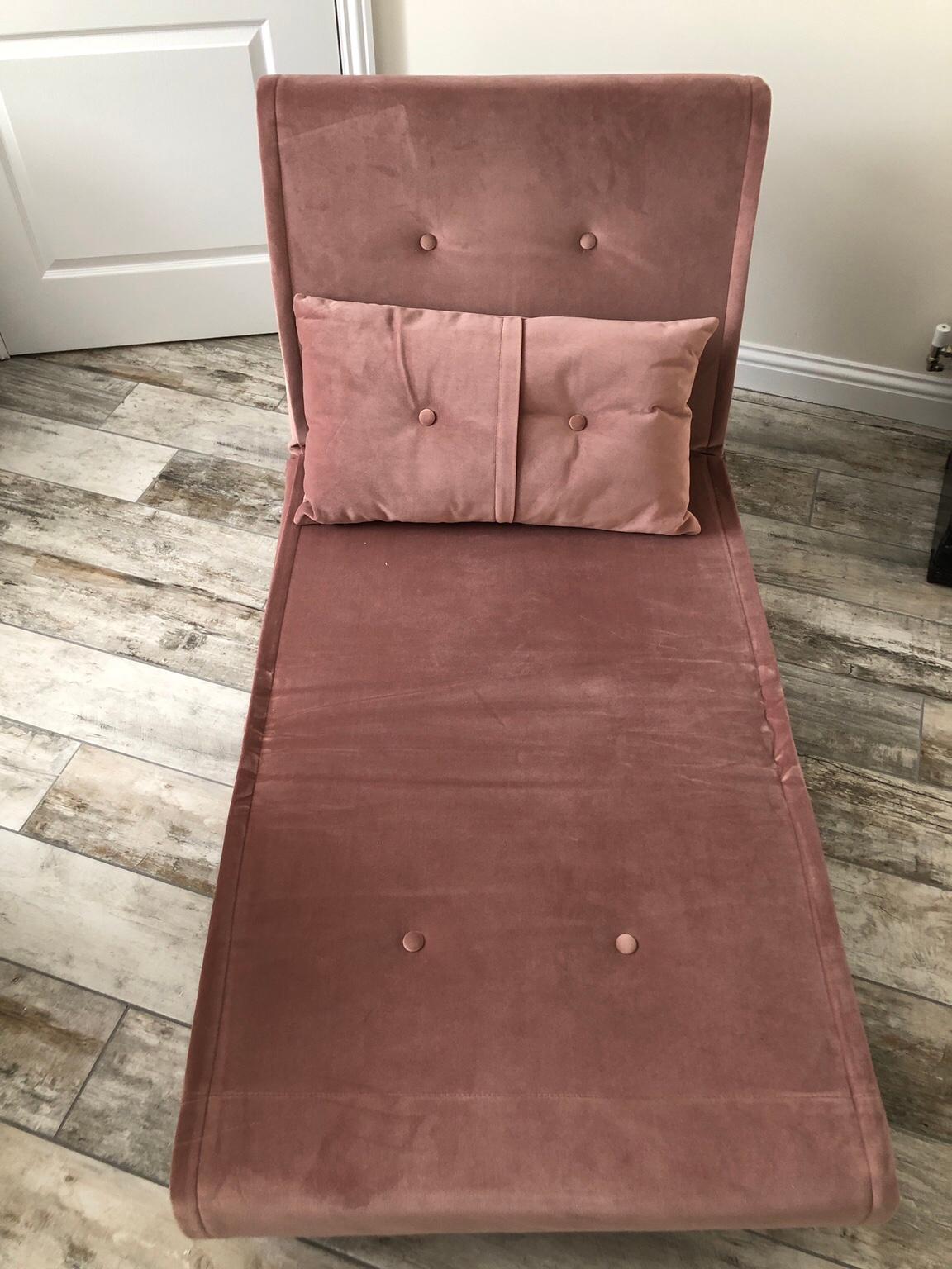 Haru Sofa Single Bed vintage pink. in DA1 Dartford for £120.00