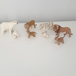 Good condition, polar bears, tigers, white tigers and lions.
Collection only