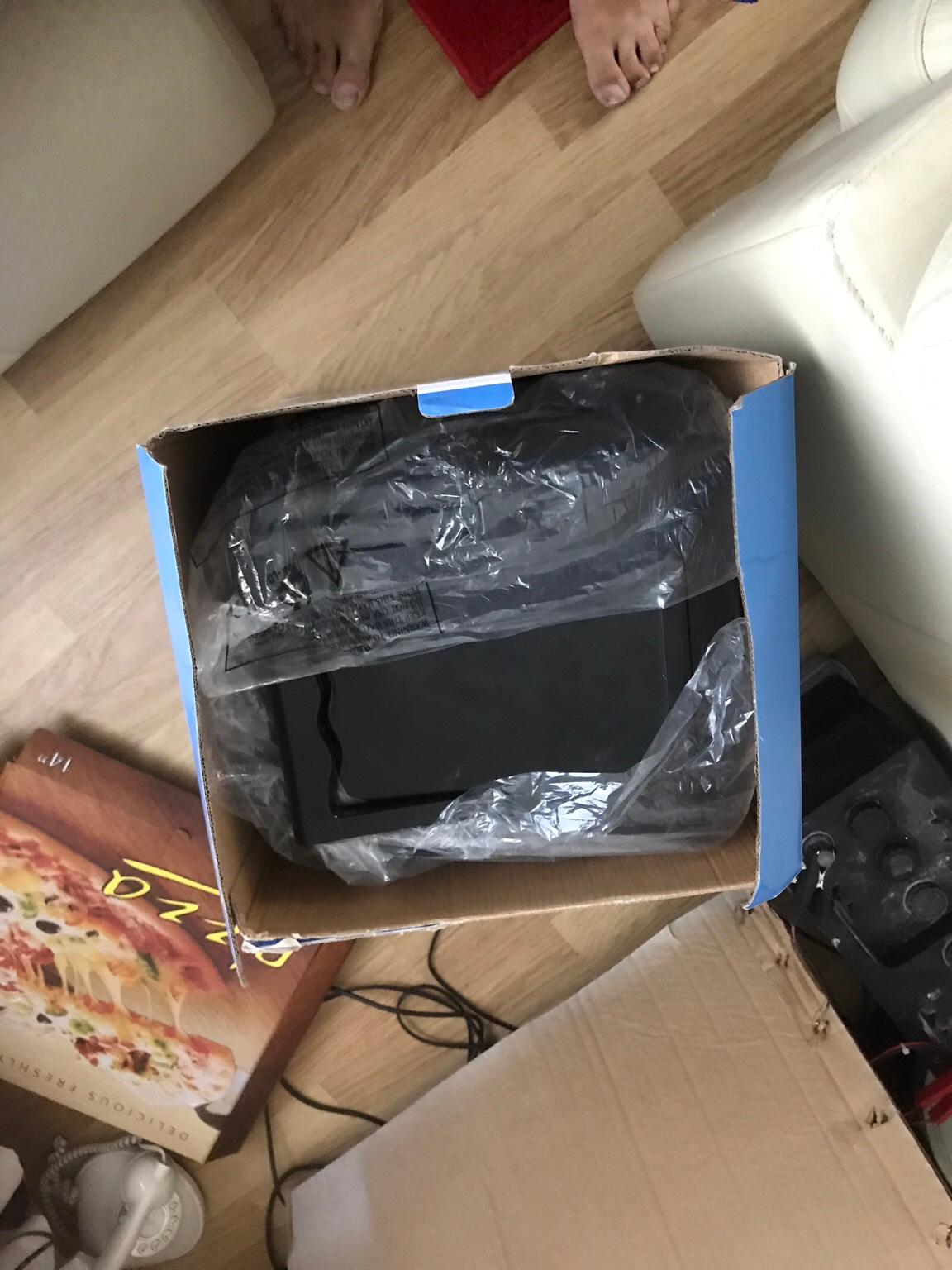 Cristal 16l mini fridge with Incar adaptor in BL3 Bolton für 35,00