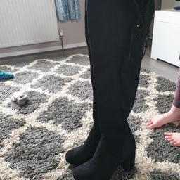 brand new never worn, size 6 black knee high boot's cost £30, will take £20 no offer's.