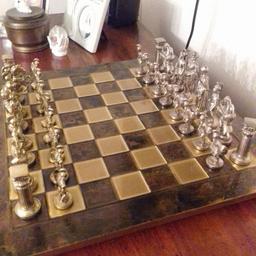 Luxury chess set in perfect condition. only used for display