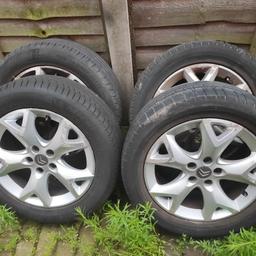 Set of 4 17" Citroen / Peugeot alloy wheels, 2 good 225 55 17 tyres and 2 could do with replacing shortly, will also fit ford and Volvo with 5 stud wheels.
Collection from Middlewich, Cheshire.