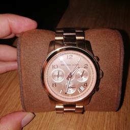 Ladies Michael kors Rose gold watch.
Few scratches see pic.
New battery needed.
Collection only