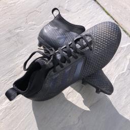 Adidas ACE size 7 football boots.
Really comfortable to wear
Worn but very good condition considering worn for football 8/10
Only a couple of scuffs on the bottom of the boots as seen in the pictures, not very noticeable 
Bargain for boots 
RRP:£50 !