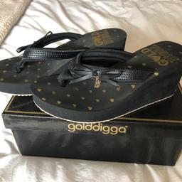 Golddigga flip hot sale flops