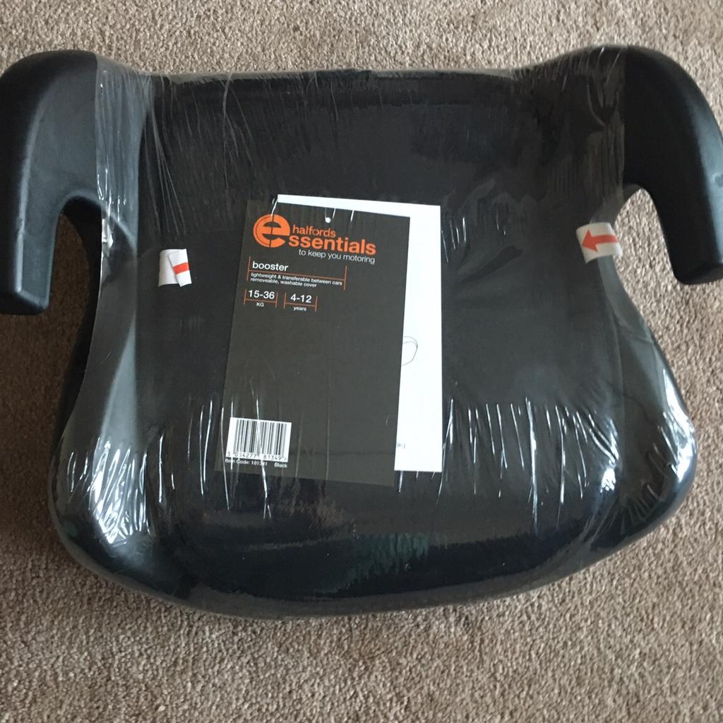 Halfords car booster seat. in E11 Forest for £5.00 for sale Shpock