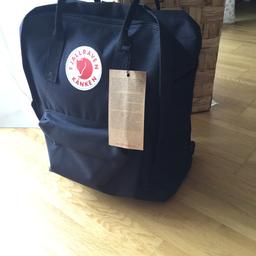 Schwarzer Fjallräven Kanken Rucksack 
Neu mit Etikett aber kein Original!
Hab ihn in Kroatien für 30€ gekauft, wenn mans nicht weiß sieht man allerdings auch nicht das er nicht echt ist. Sehr gut verarbeitet!
