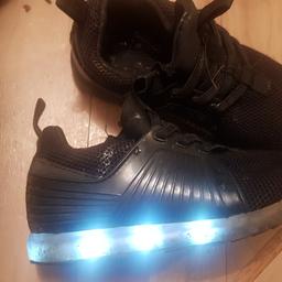 Next light up boys black trainers size 10 ( infant)
Good condition lots of use left.