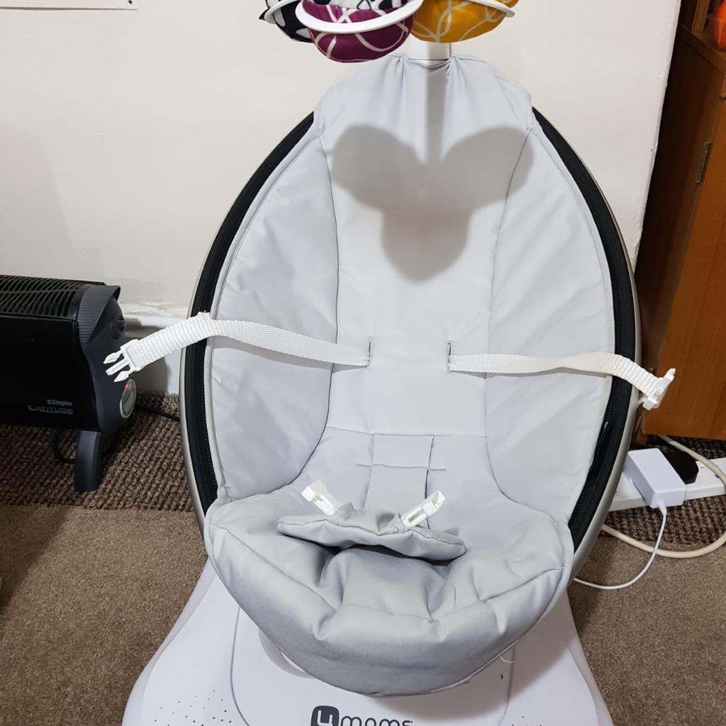 M4 store moms mamaroo