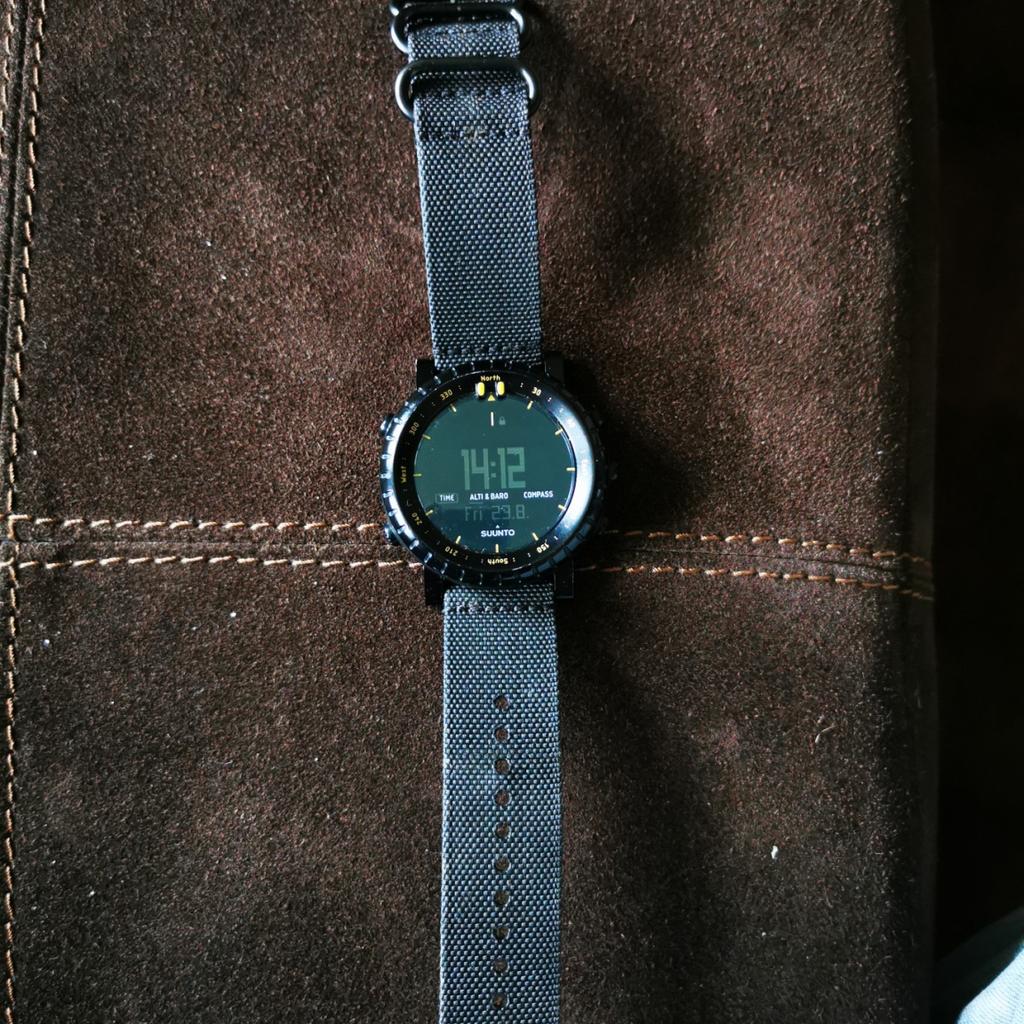 Suunto core yellow black sales