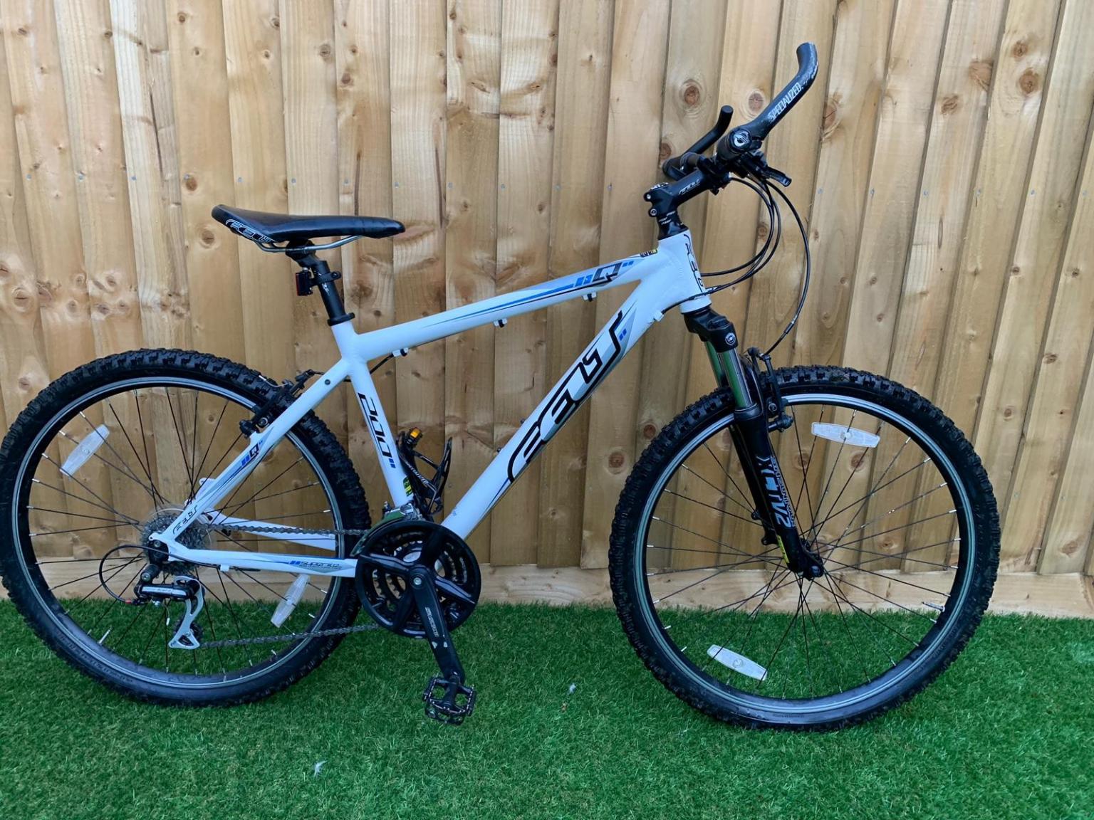 Felt q200 mountain bike hot sale