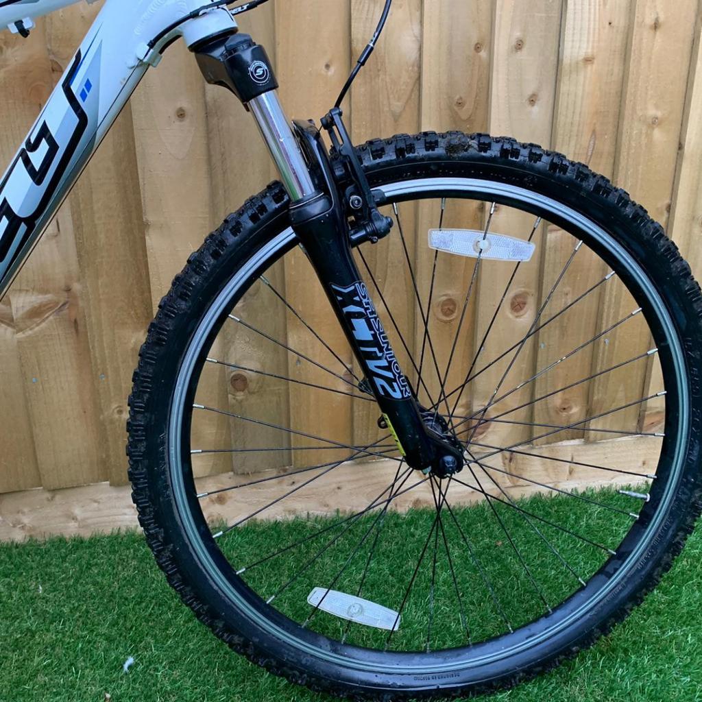 Felt q200 deals mountain bike