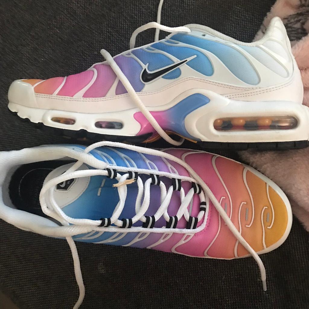 Air max plus clearance university blue psychic pink