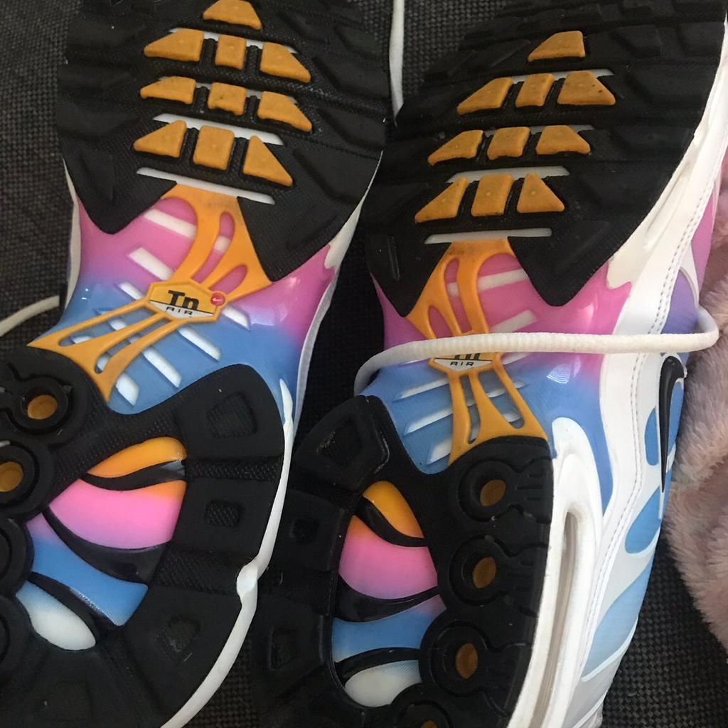 Air max plus weiß/university blue/psychic pink/schwarz sale