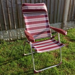 Two very comfortable, reclining, lightweight chairs with detachable footrests. Ideal for the garden and taking on your travels. Collection from Sutton in Ashfield.