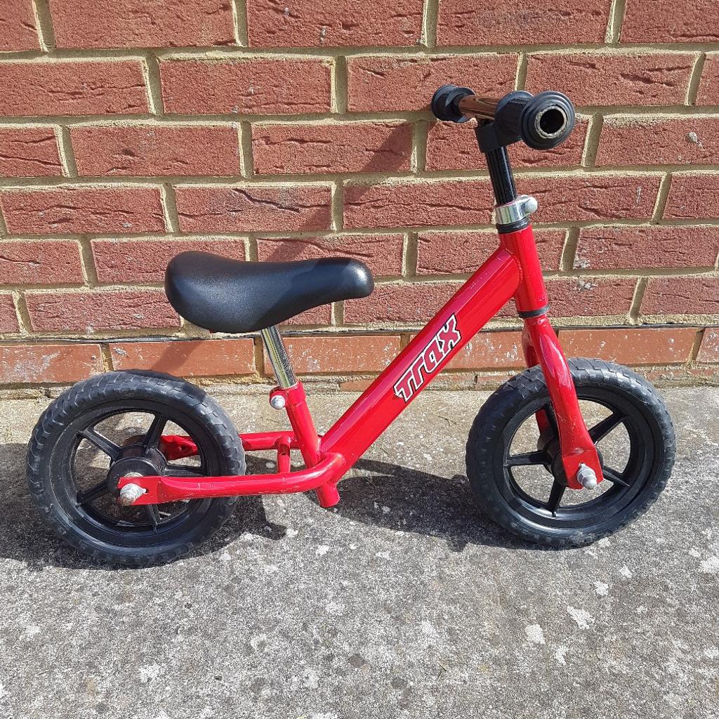 kids balance bike. Trax in Slough for 25.00 for sale Shpock