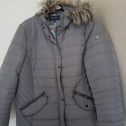 Beautiful winter coat. Never used. size 26. Light gray color. On a warm lining. From a decent company
