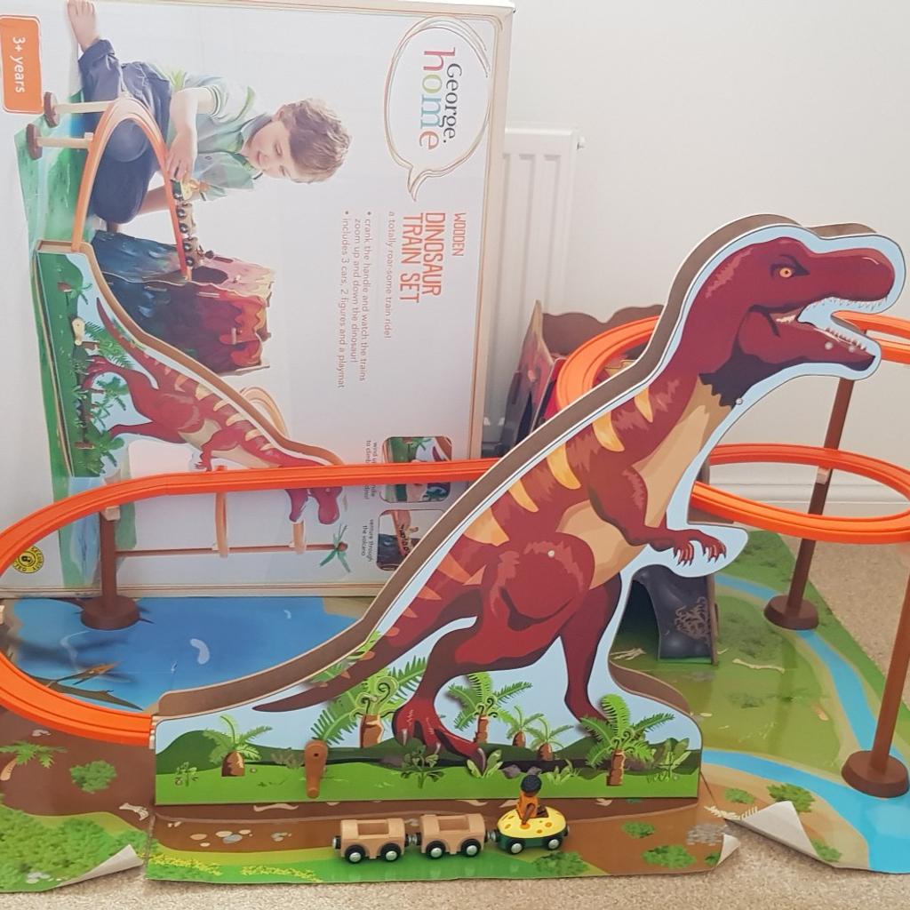 dinosaur train set in S66 Rotherham for £15.00 for sale | Shpock
