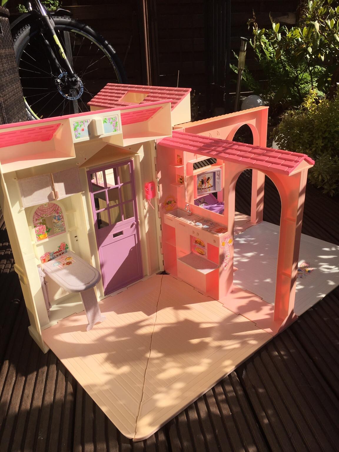 Wunderbar Barbie Haus Klappbar Bilder