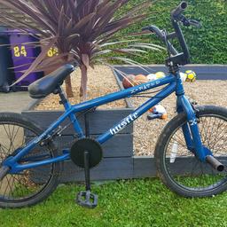 hi there, selling this xrated BMX as i have out grown it and got another BMX has been well used. got some scratches and scrapes, but will do someone a good turn.These Bmxs are £150 in halfords