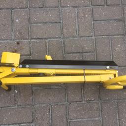 Aldi log splitter, cost £40 last year and hardly used so in excellent condition. No offers.
