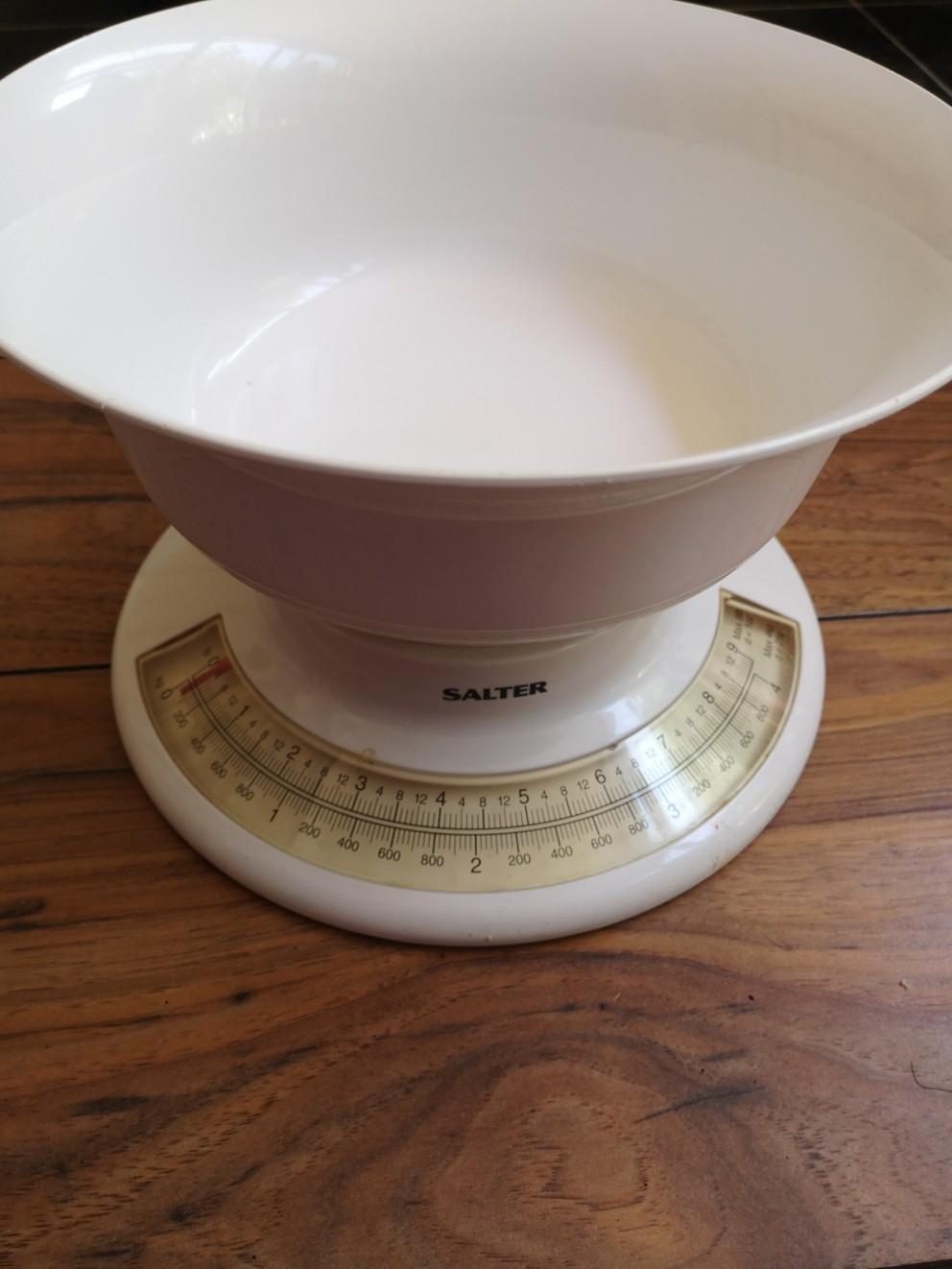 Salter Kitchen Scales In PO7 Havant F R 3 00 Zum Verkauf Shpock AT   5d63d87a75d6a518eee0ddb2