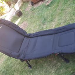 fishing bed chair
very good condition