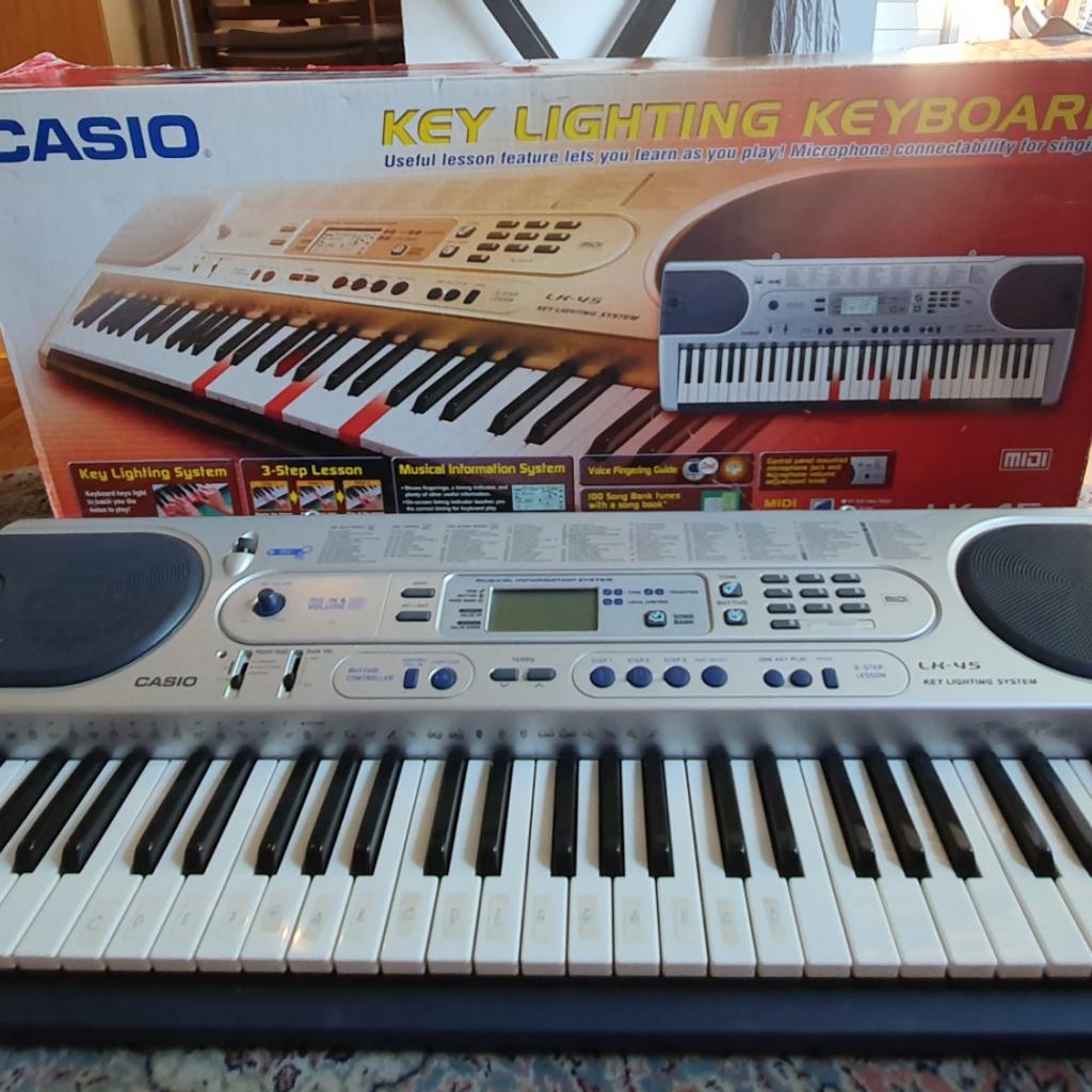 Casio LK45 Lighting Keyboard used in NW9 London for £35.00 for sale