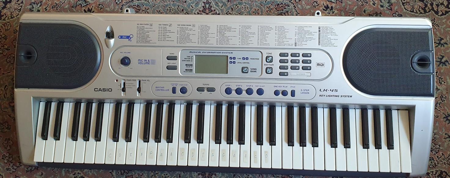 Casio LK45 Lighting Keyboard used in NW9 London for £35.00 for sale