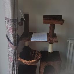 Brand new play house and bed was bought for a kitten but unfortunately didt get it please note both items are brand New also with all its toys ect comes from a smoke free house for more in plz contact 07785100259 collection only