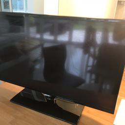 Cosmetic condition is great
Standby light comes on, Samsung support says it is a broken capacitor and it can be fixed by them, but I’m sure anyone could fix it

Two years old

Smart Tv

1080p

They cost 315 new

Feel free to make me an offer