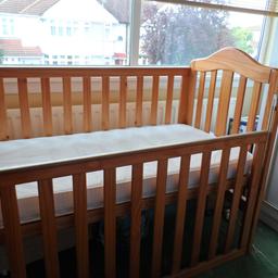 baby cot with matress in very good condition. 
(make me offer)