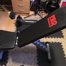 Pro power weight bench. Good condition apart from rubber binding a little loose on top (see pic)
Can lay flat, incline upwards and incline downwards for sit ups. 

COLLECTION ONLY OR CAN DELIVER LOCALLY FOR PETROL MONEY.