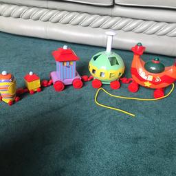 This is a musical in the night garden train which has objects included with it and can be separated and joint easily. It is in good condition and is fully working. This item is for collection only