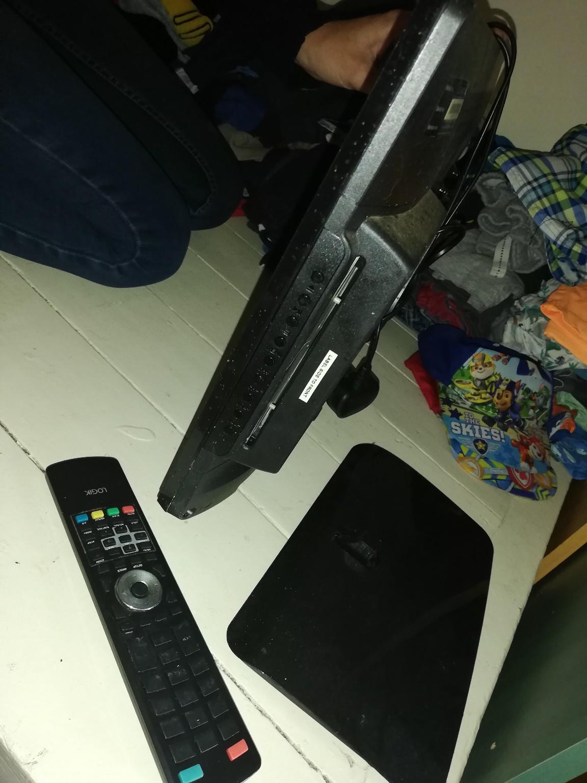 logik 22" HD Led dvd combo TV in BD21 Bradford für 20,00 £ zum Verkauf