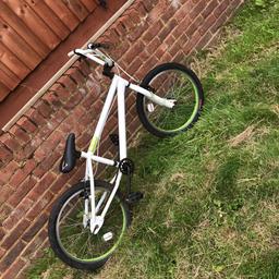 Bmx bike odd scratch here and there selling as need space £20 or nearest offers
Swaps

Pick up only