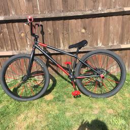 Mafia medusa 
Based London/Kent 
(Uk grip pegs,red pedals,odi grips bar ends and donughts,shimano hydro bikes basically brand new just has scratches on the bars and has loud n lit kit