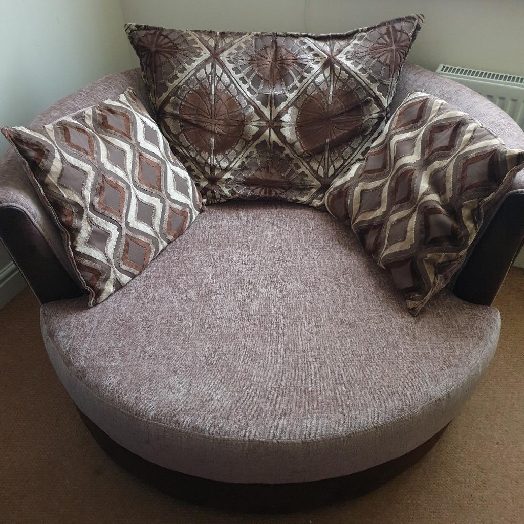 Cuddle chair in TF1 Leegomery für £ 49,00 zum Verkauf | Shpock AT