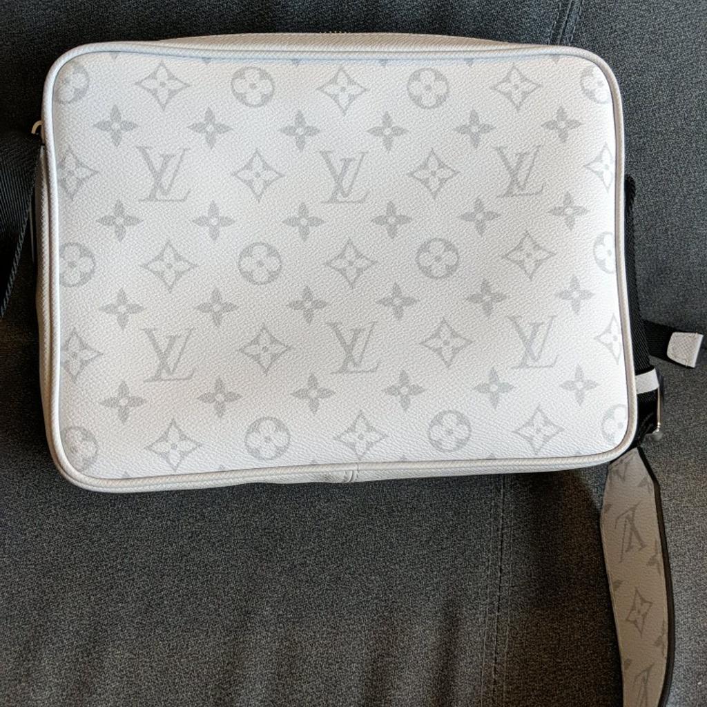 Louis Vuitton Trio Messenger  Kleinanzeigen ist jetzt Kleinanzeigen