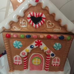 Brand new never used, Gingerbread House Cookie Jar from George @asda.
Collection from Willenhall WV13 only.
£8.00