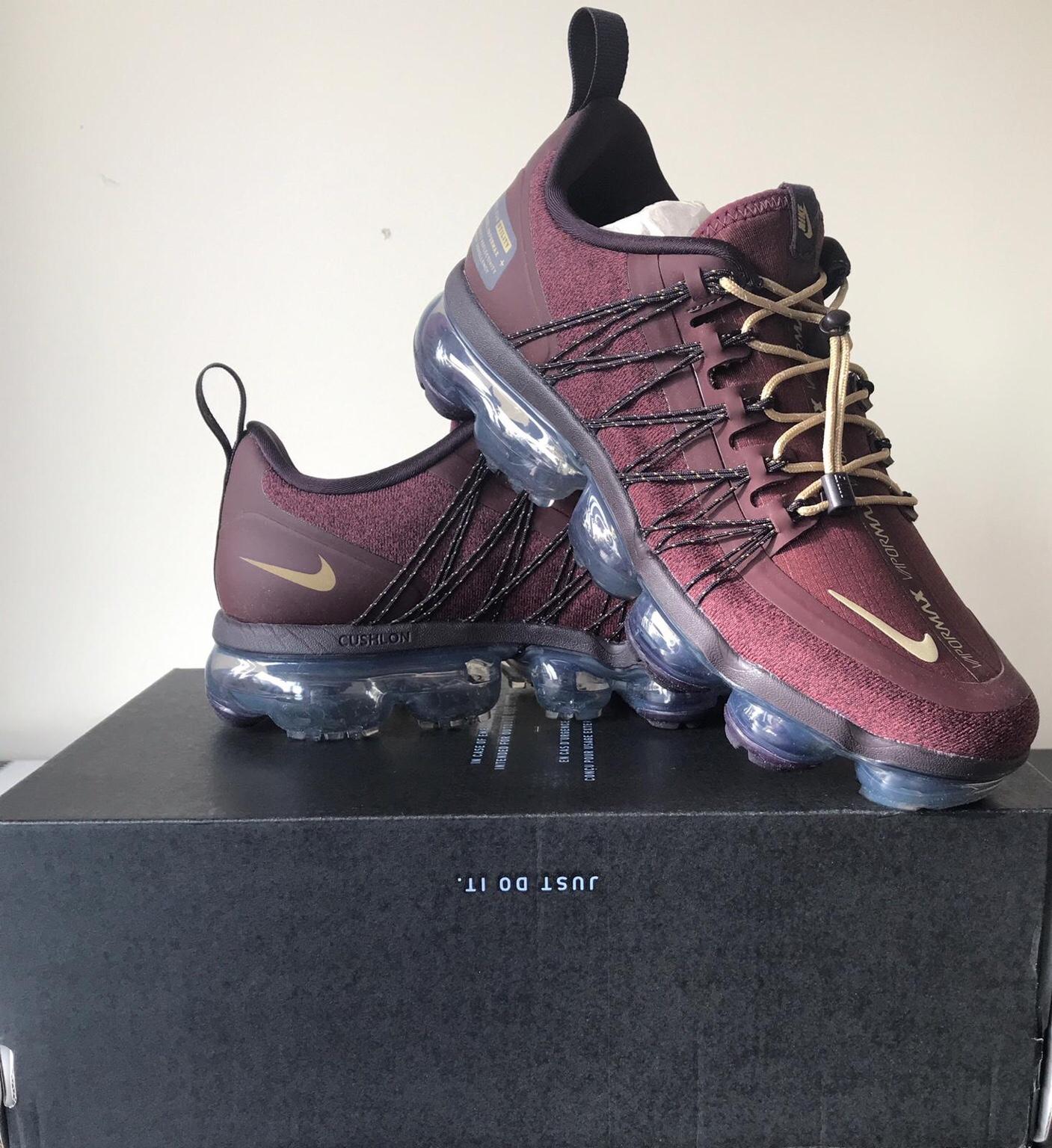 Vapormax run hot sale utility burgundy